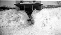 Lacey House snow.jpg